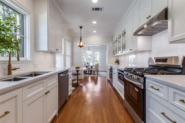 $825,000 | 5522 McCommas Boulevard, Dallas, TX 75206