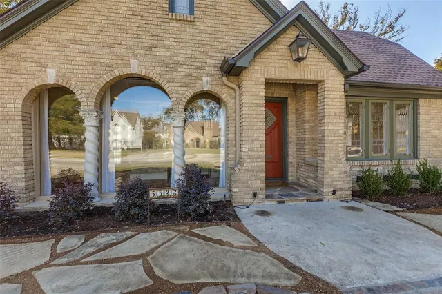 $825,000 | 5522 McCommas Boulevard, Dallas, TX 75206