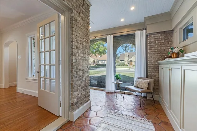 $825,000 | 5522 McCommas Boulevard, Dallas, TX 75206