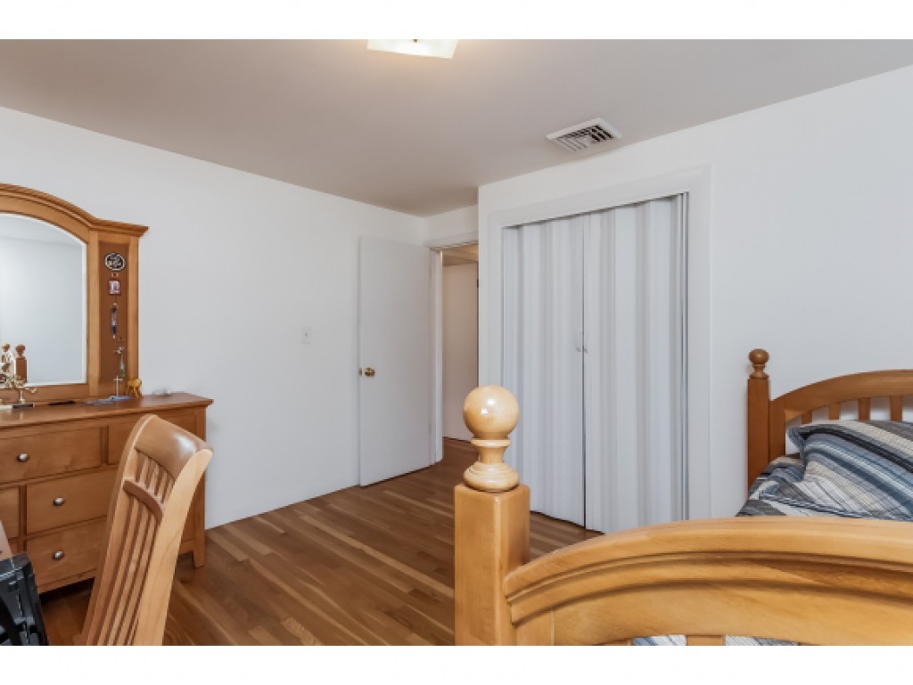 88 Harris Road Nashua, NH 03062 - Photo 18 of 36