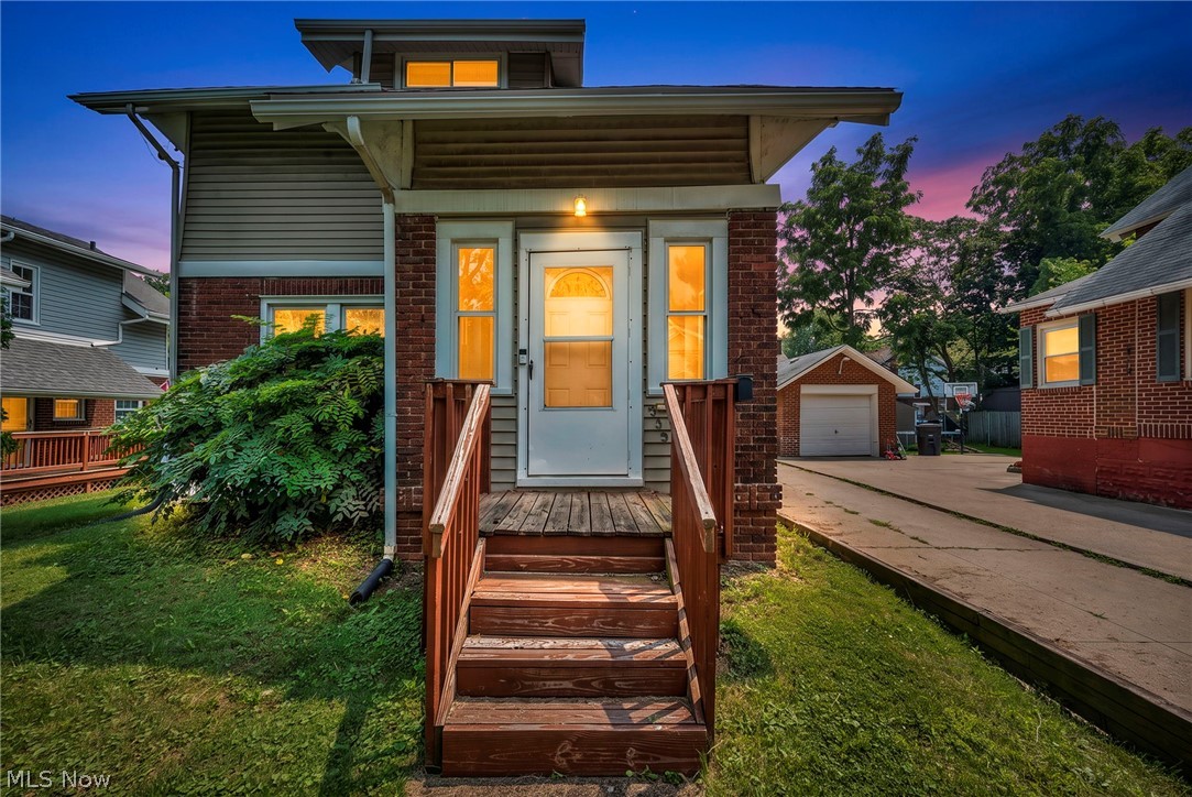 535 Brittain Road Akron, OH 44305 - Photo 1 of 45 Gallery Image 1