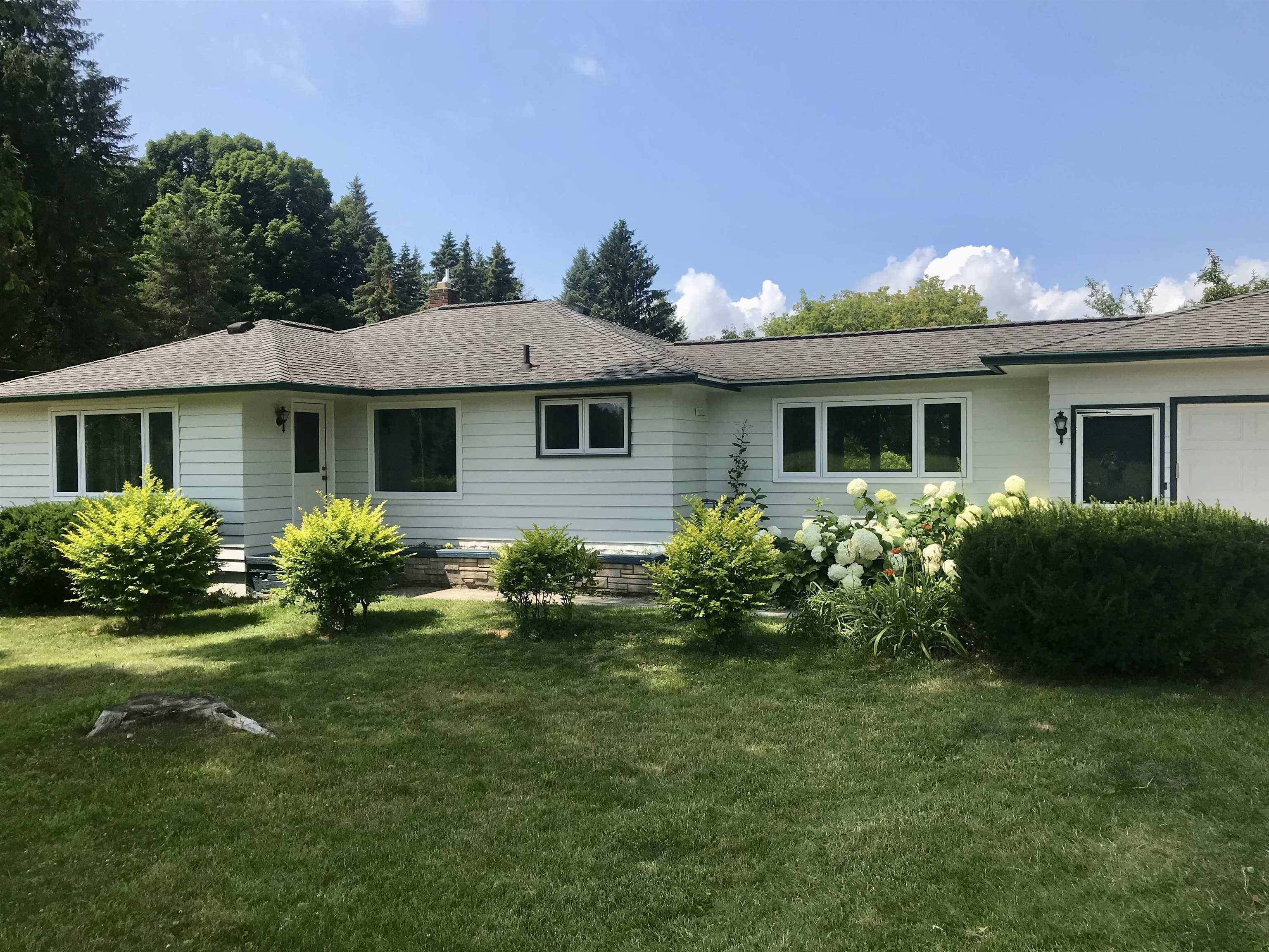 1905 Bass Lake Road Traverse City, MI 49685 - Photo 2 of 31 1929690-e4813eea-96cc-4e01-94c6-6361ef62d5cc.JPG