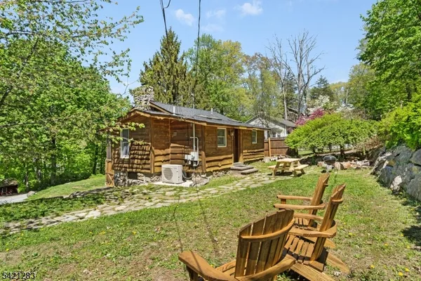 $395,000 | 107 Cedar Drive, Newton, NJ 07860