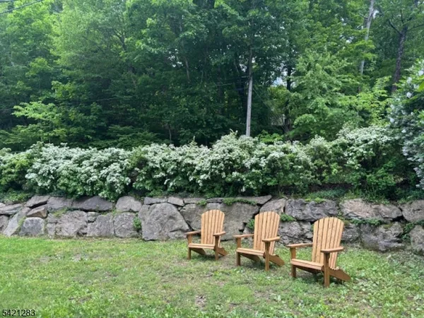 $395,000 | 107 Cedar Drive, Newton, NJ 07860