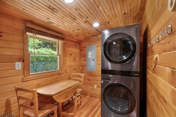 $395,000 | 107 Cedar Drive, Newton, NJ 07860