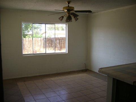 1608 West Darrel Road Phoenix, AZ 85041 - Photo 3 of 5 BRK ROOM