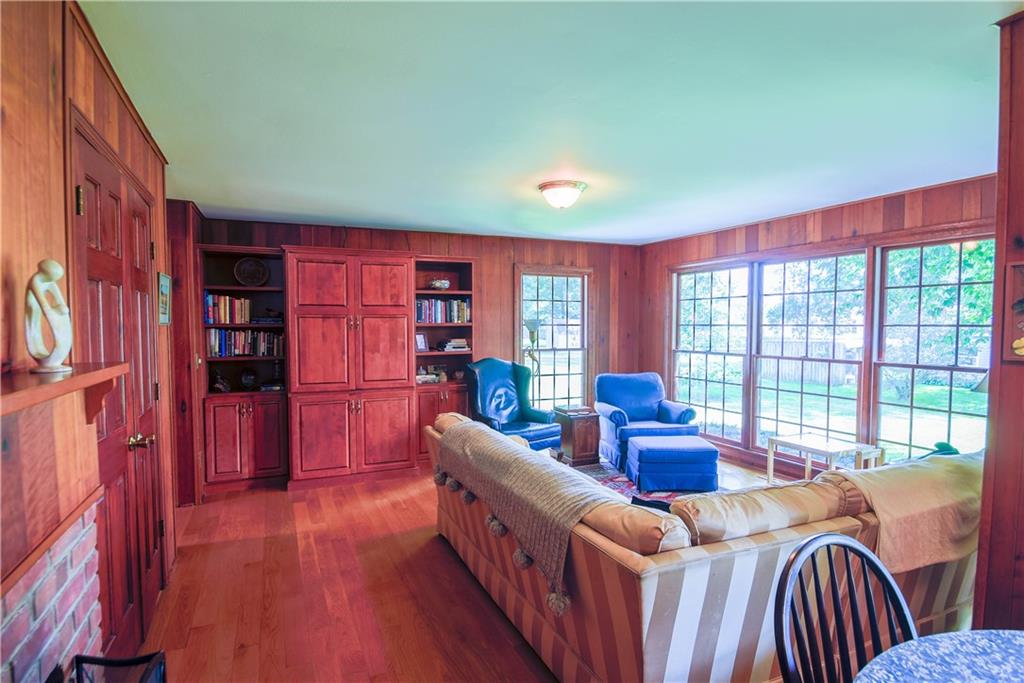 129 McClellan Road Greenfield, IN 46140 - Photo 9 of 24 Gallery Image 9