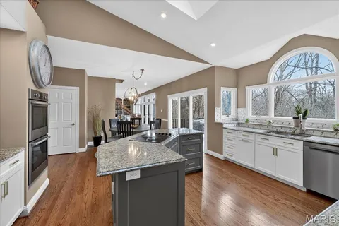 $880,000 | 17716 Birch Leaf Court, Wildwood, MO 63005