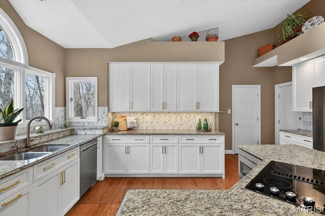 $880,000 | 17716 Birch Leaf Court, Wildwood, MO 63005