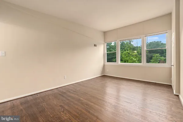 $1,500,000 | 1029 Quebec Terrace, Unit 8, Silver Spring, MD 20903