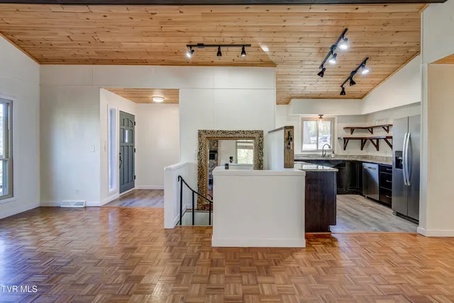 $339,500 | 170 Diane Avenue, Erwin, TN 37650