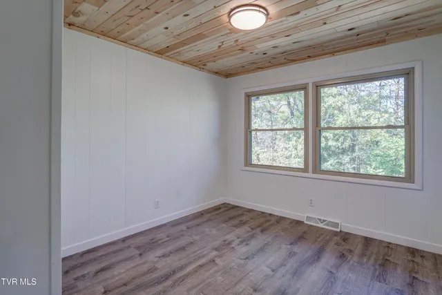 $339,500 | 170 Diane Avenue, Erwin, TN 37650