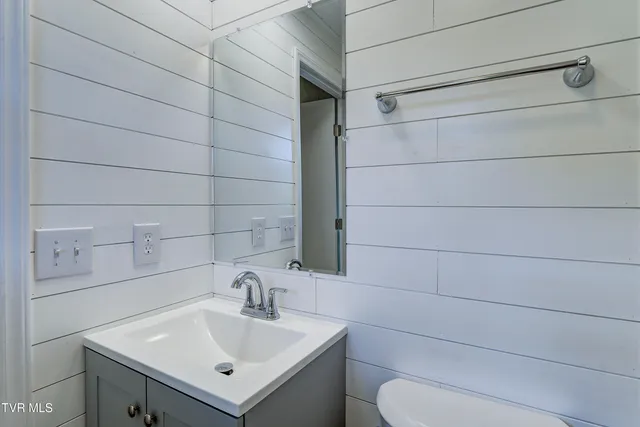 $339,500 | 170 Diane Avenue, Erwin, TN 37650