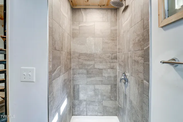 $339,500 | 170 Diane Avenue, Erwin, TN 37650