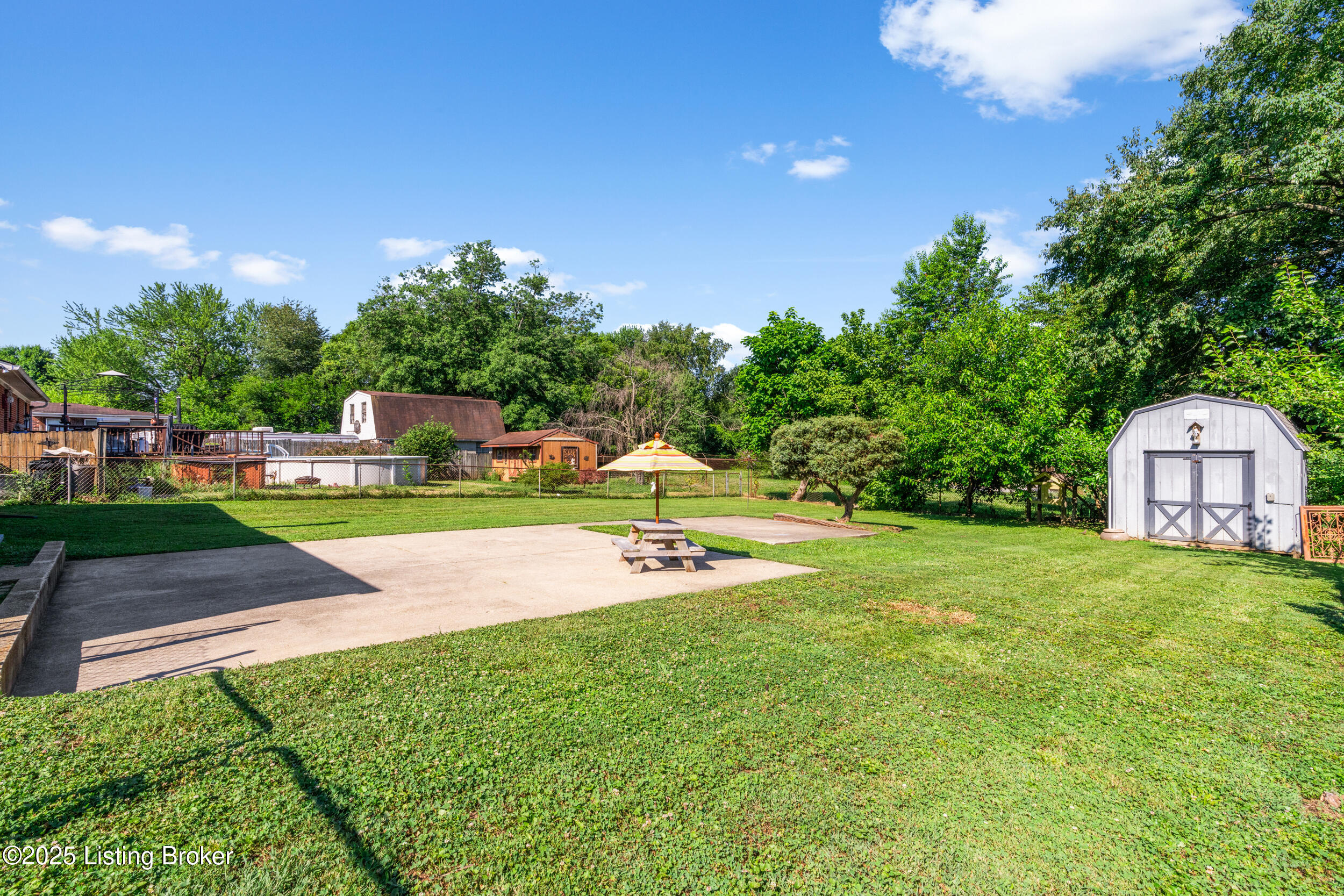 166 Glenview Road Louisville, KY 40229 - Photo 37 of 41 dsc02197