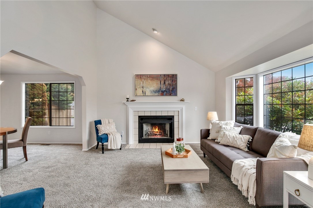 15723 Southeast 184th Street Renton, WA 98058 - Photo 4 of 35