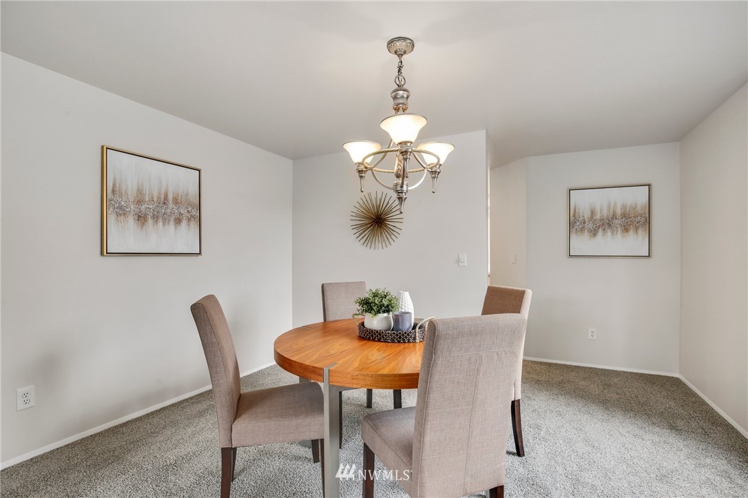 15723 Southeast 184th Street Renton, WA 98058 - Photo 10 of 35