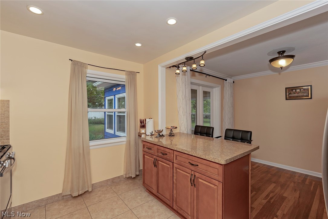 1345 Haverston Road Lyndhurst, OH 44124 - Photo 15 of 35 Gallery Image 15
