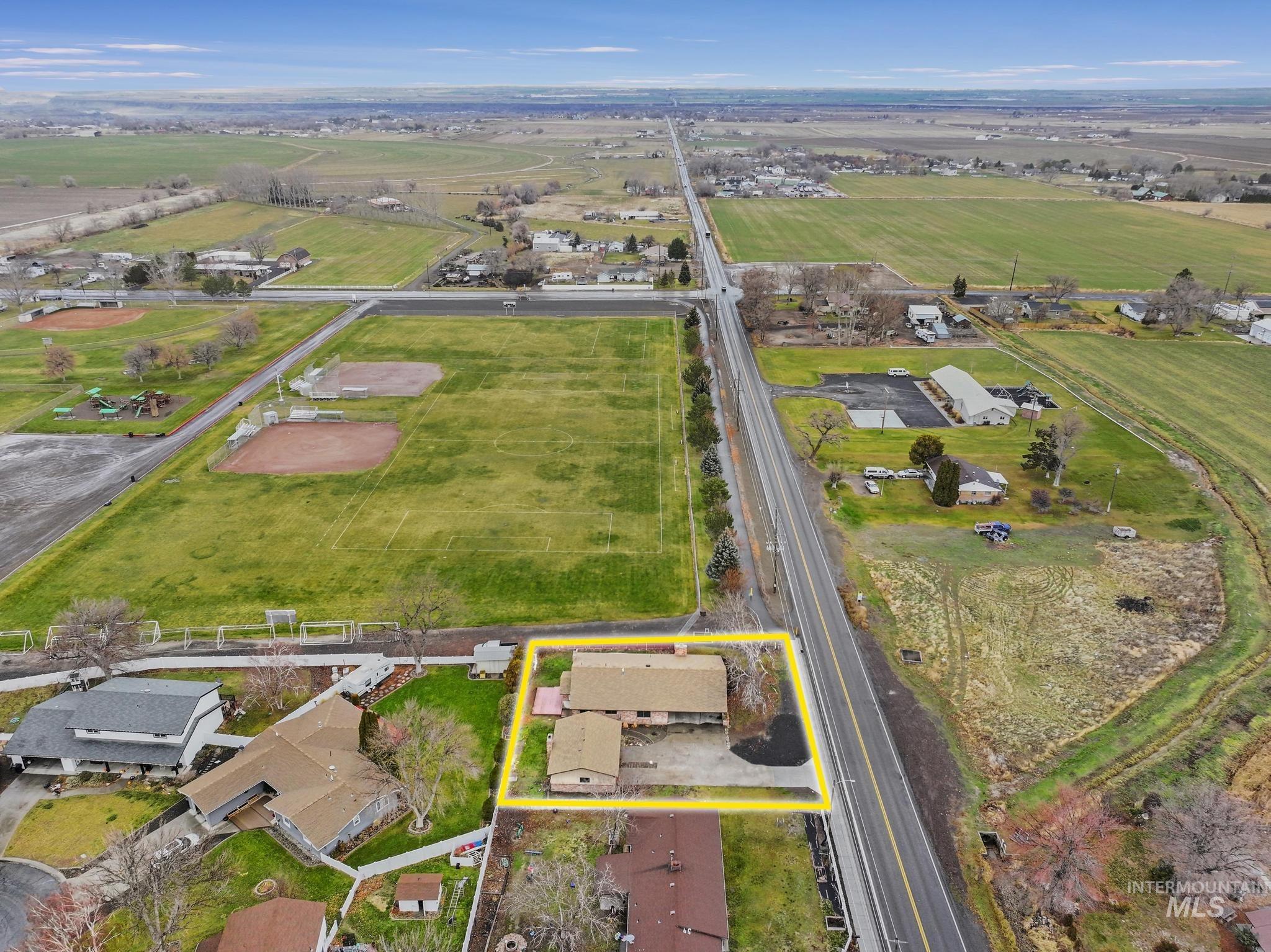 409 Clear Lakes Road Buhl, ID 83316 - Photo 41 of 43 Aerial view of property's location with property boundaries highlighted