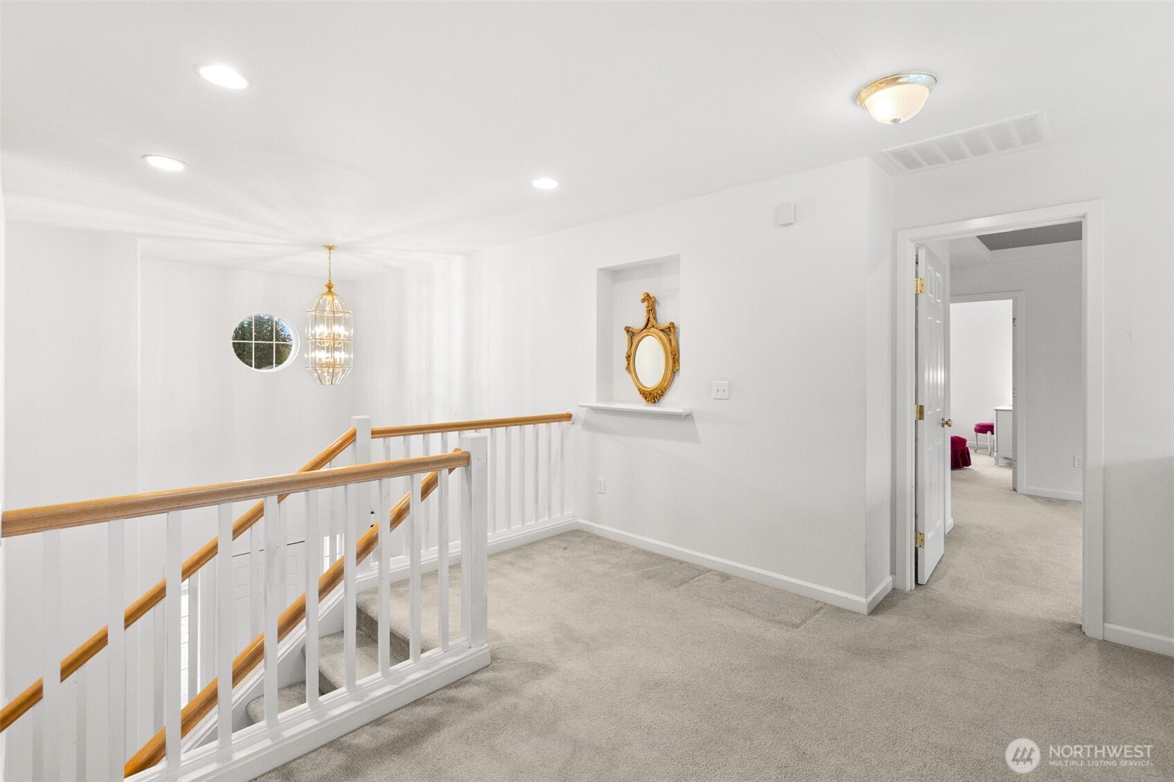 2312 Carnbee Court Southeast Lacey, WA 98513 - Photo 20 of 37 a view of an entryway