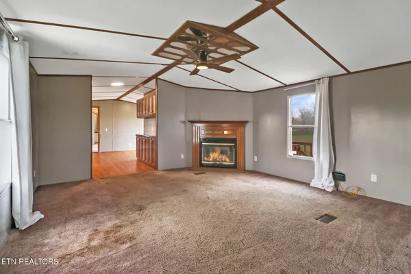 $335,000 | 11440 Highway 70, Sparta, TN 38583