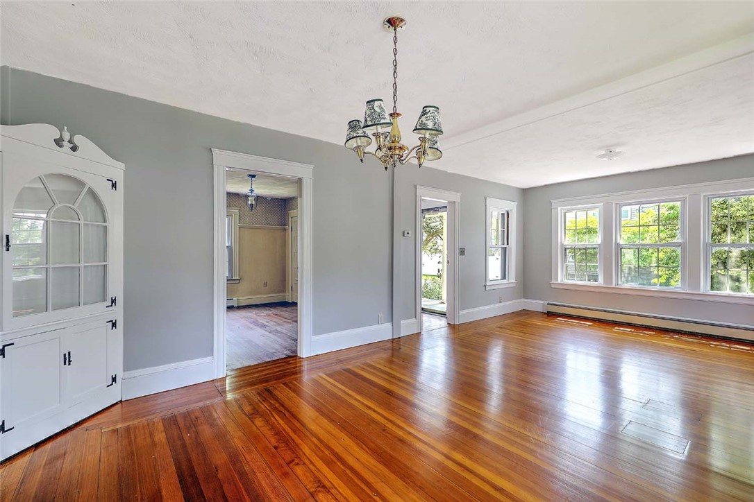 129 Ash Street Warwick, RI 02888 - Photo 12 of 42