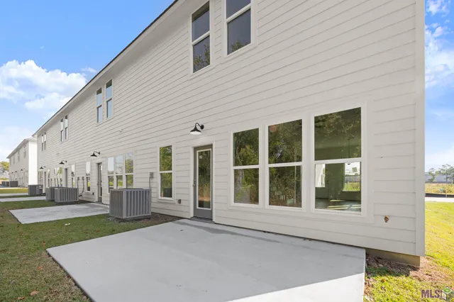 $279,900 | 6326 Fallow Drive, Baton Rouge, LA 70809