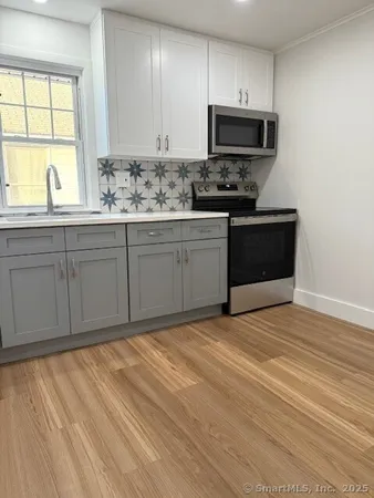 $2,200 | 95 Horace Street, Unit 2, Stratford, CT 06614