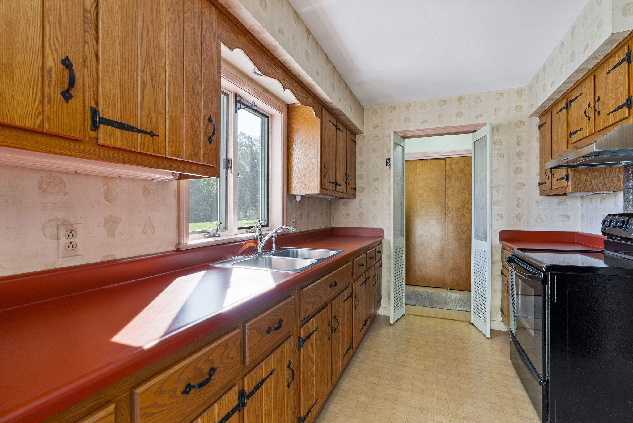46 Ferry Road Lewiston, ME 04240 - Photo 9 of 44 23-web-or-mls-DSC04692