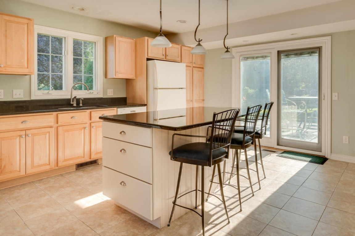 1008 Stafford Road Kalamazoo, MI 49006 - Photo 5 of 21 Stafford-3