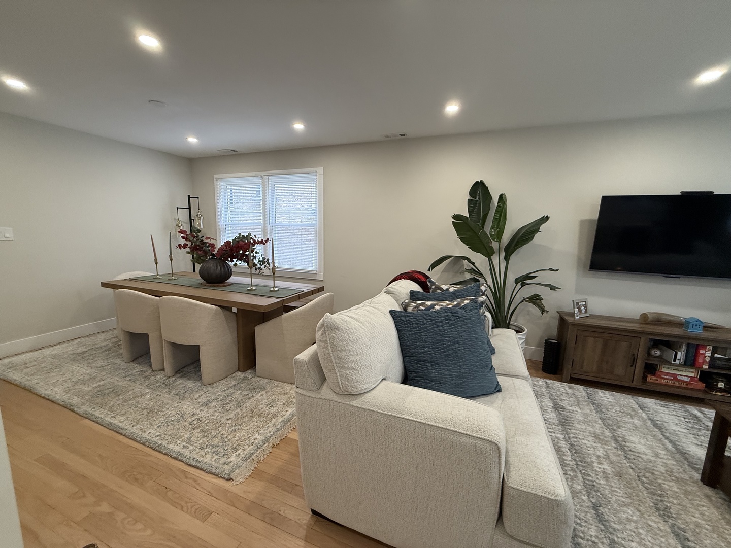 2607 West Rascher Avenue, Unit 1 Chicago, IL 60625 - Photo 2 of 12