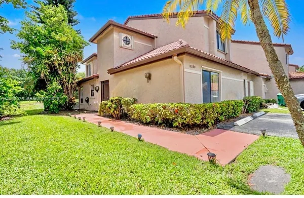 $358,900 | 3539 Inverrary Boulevard West, Lauderhill, FL 33319