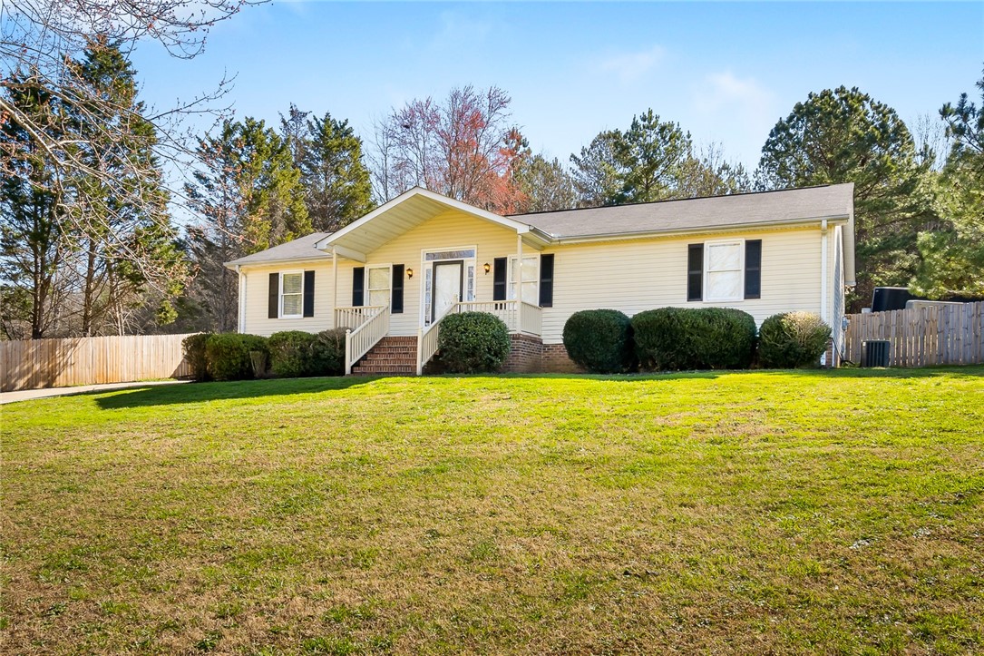 514 Syracuse Road Easley, SC 29642 - Photo 3 of 31 Gallery Image 3