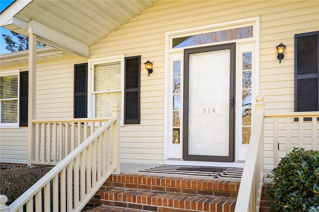 514 Syracuse Road Easley, SC 29642 - Photo 4 of 31 Gallery Image 4