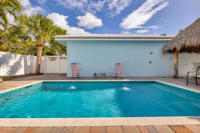 an aerial view of lake residential house with outdoor space