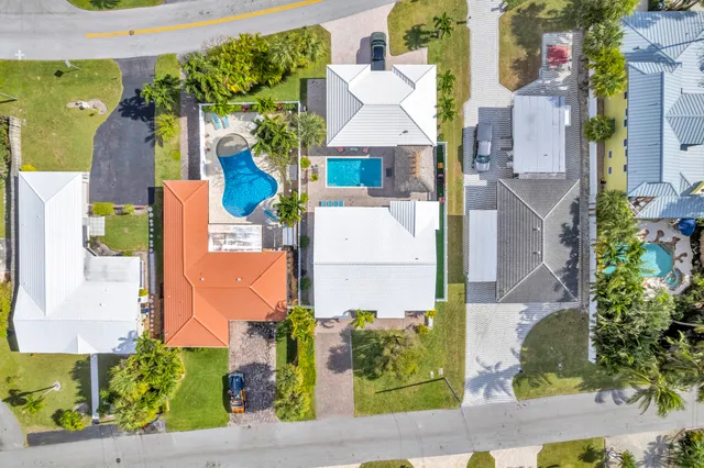 $5,700 | 348 Southeast 18th Avenue, Deerfield Beach, FL 33441