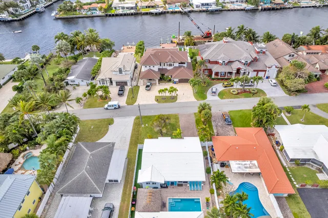 $5,700 | 348 Southeast 18th Avenue, Deerfield Beach, FL 33441