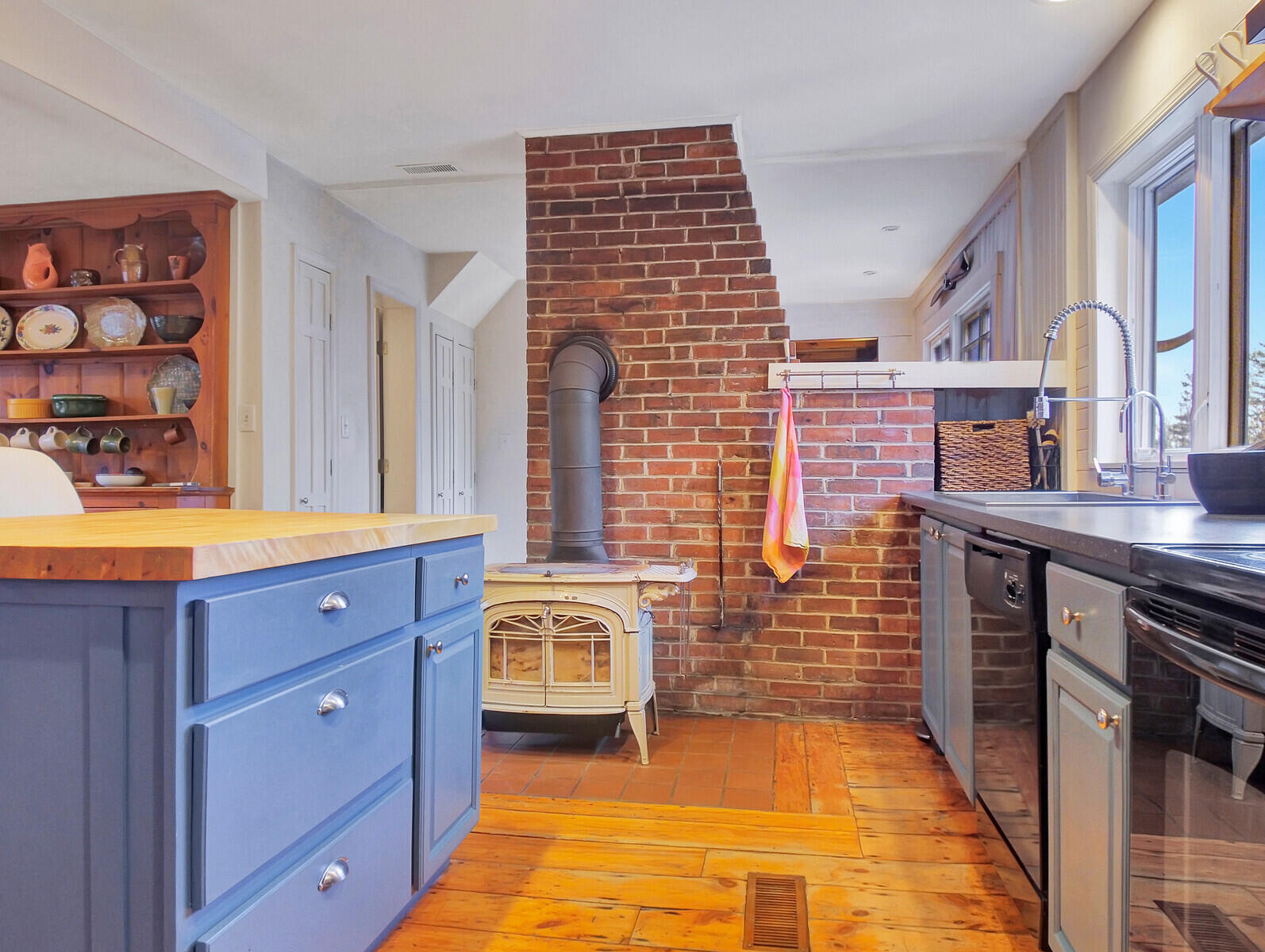 550 Ridge Road Windsor, ME 04363 - Photo 16 of 61 44_Int_87_DxO_mls