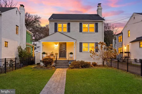 $1,375,000 | 4823 Yuma Street Northwest, Washington, DC 20016