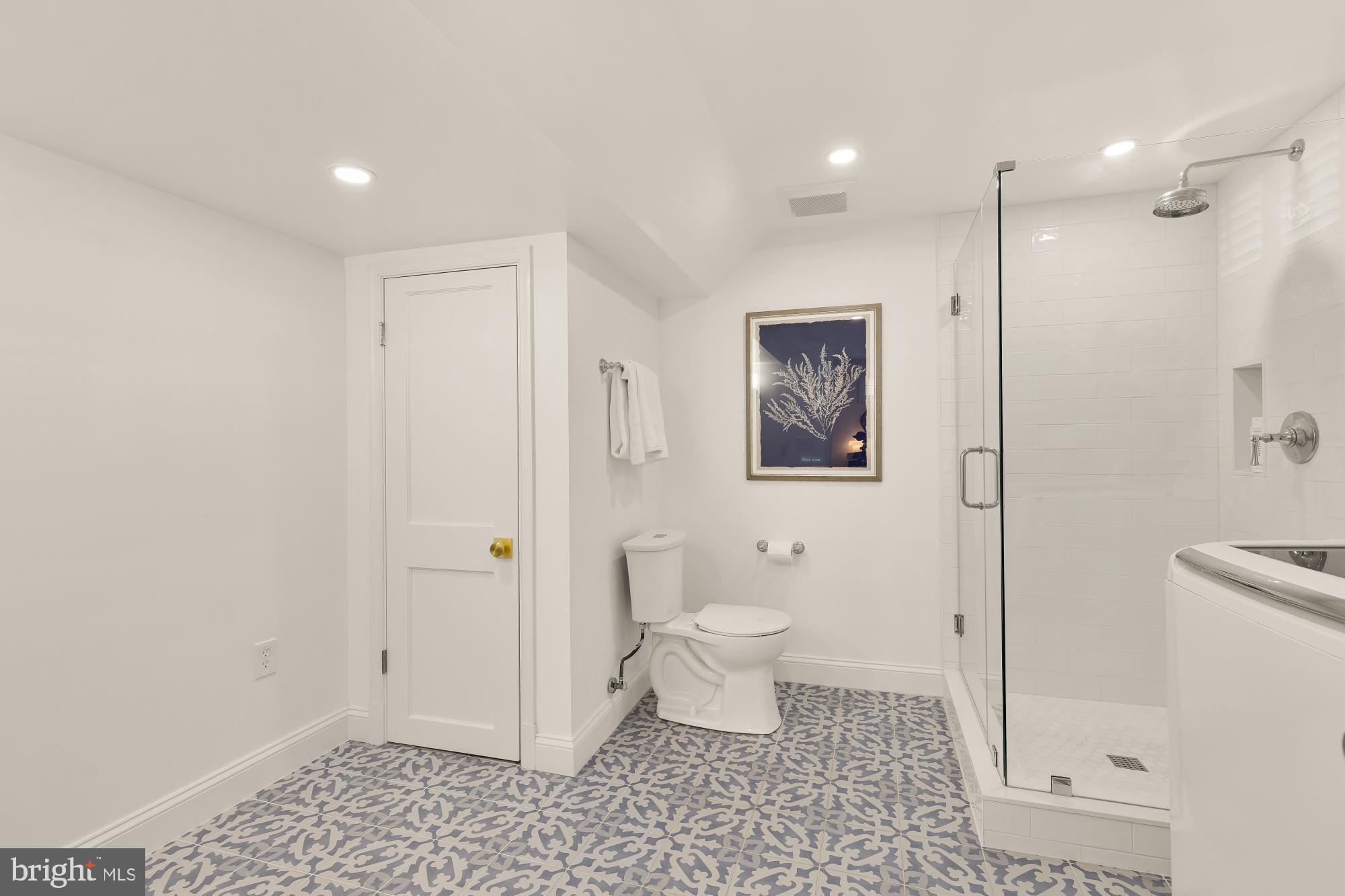 4823 Yuma Street Northwest Washington, DC 20016 - Photo 29 of 35