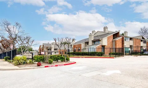 $130,000 | 9600 Royal Lane, Unit 302, Dallas, TX 75243