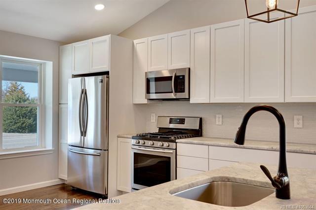 139 Jennings Road Manahawkin, NJ 08050 - Photo 14 of 43 14