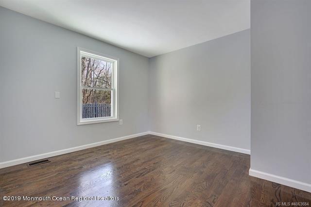 139 Jennings Road Manahawkin, NJ 08050 - Photo 21 of 43 21