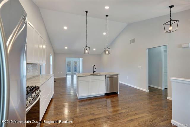 139 Jennings Road Manahawkin, NJ 08050 - Photo 9 of 43 9