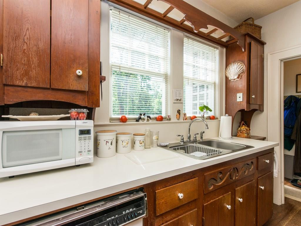 2320 Anderson Drive Raleigh, NC 27608 - Photo 11 of 25 Photo 11