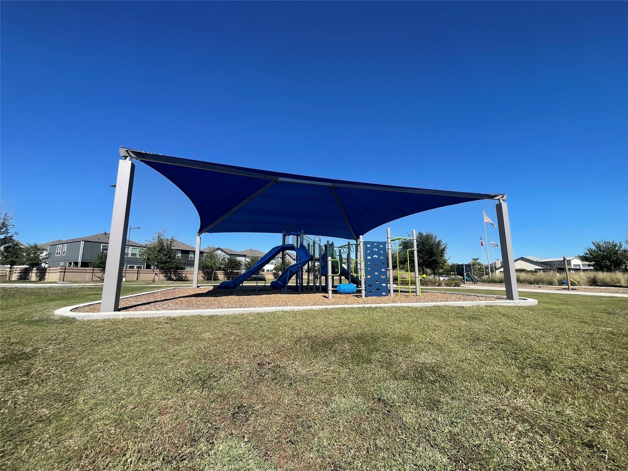 4209 Colony Pines Lane Houston, TX 77080 - Photo 29 of 30 a view of a house with a yard and table