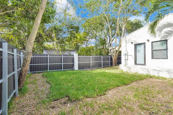 $1,195,000 | 4721 Northwest 6th Avenue, Miami, FL 33127