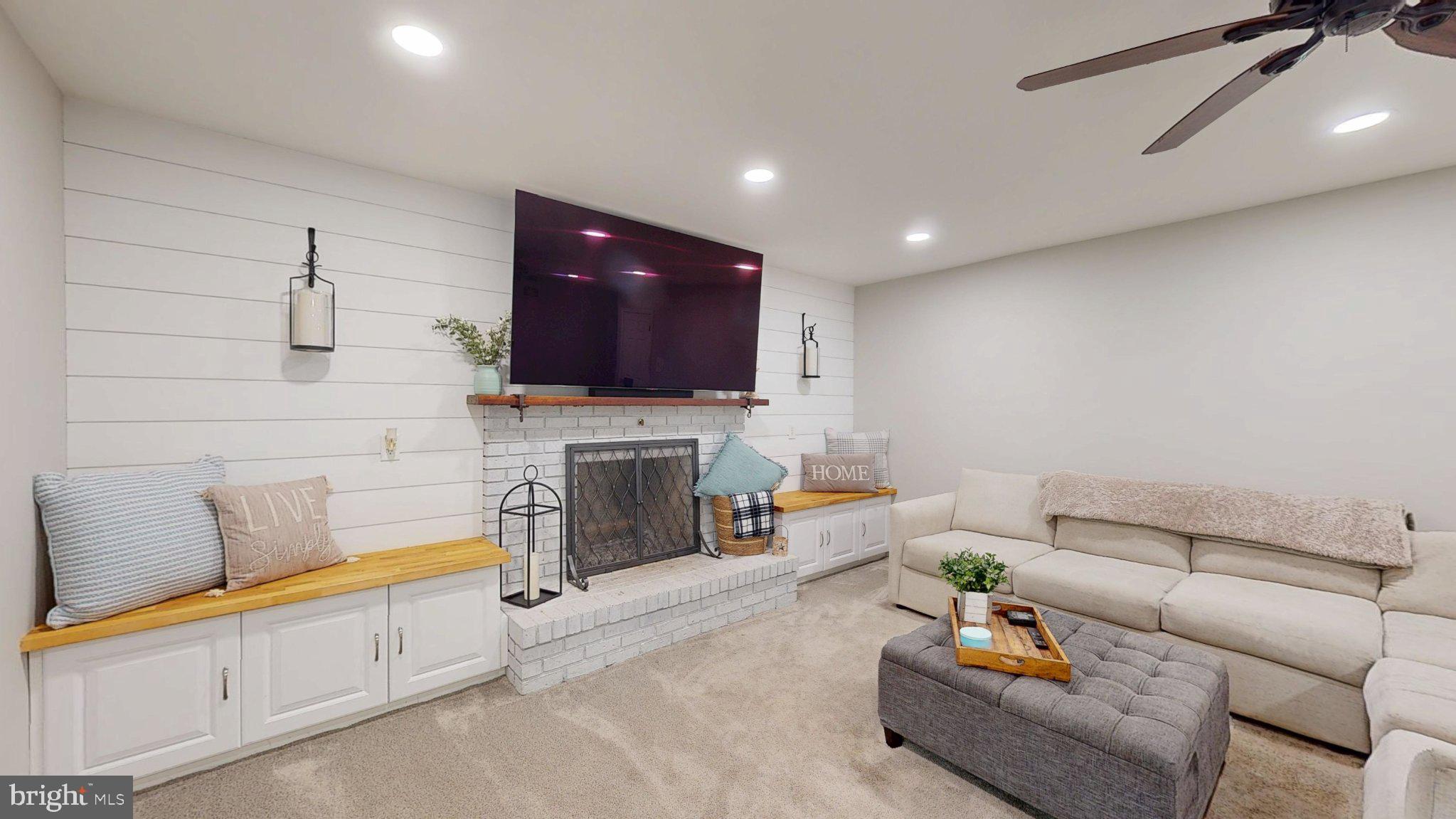 81 Flyatt Road Shamong, NJ 08088 - Photo 4 of 43 Cozy living space with modern charm.