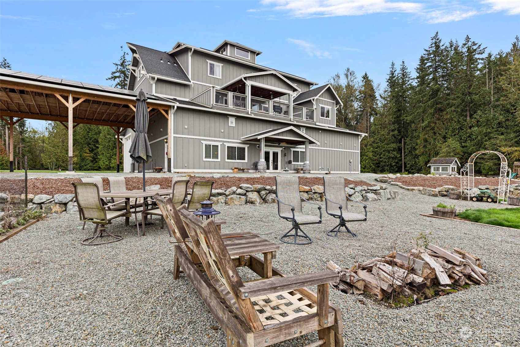22164 Bulson Road Mount Vernon, WA 98274 - Photo 3 of 40 Gallery Image 3