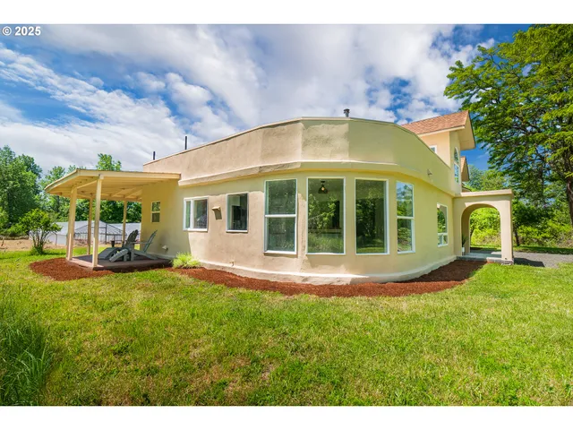 front view of house with a porch